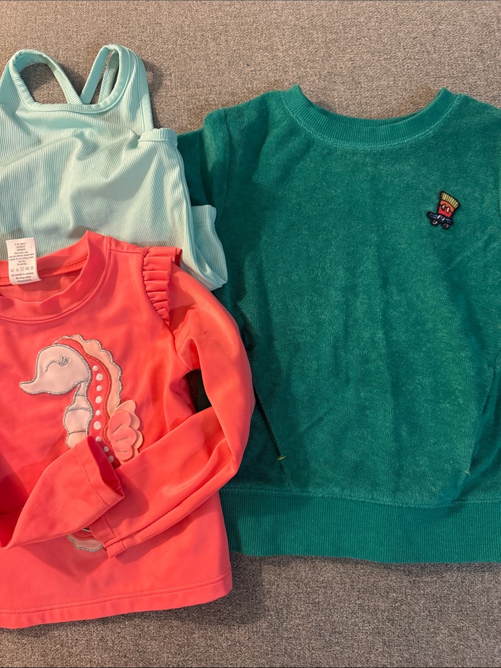 5/$15- 2t bundle - Picture 2 of 2